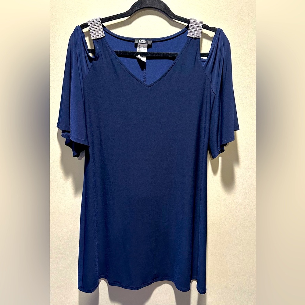 Blue sleeved dress